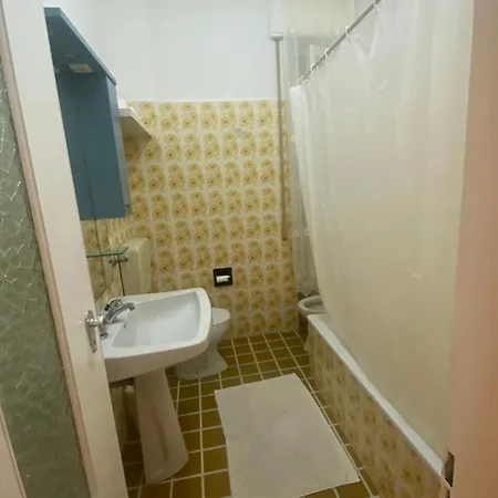Casa Andrea Апартаменти Алассіо